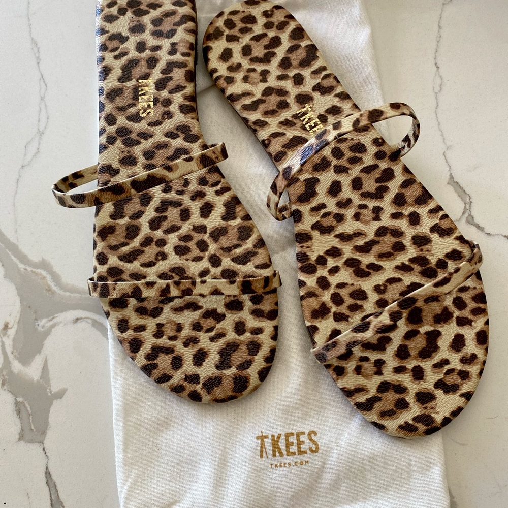 Tkees cheetah print Gemma sandals